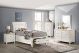 Cama individual con paneles de almacenaje Selena Wood en color blanco crema