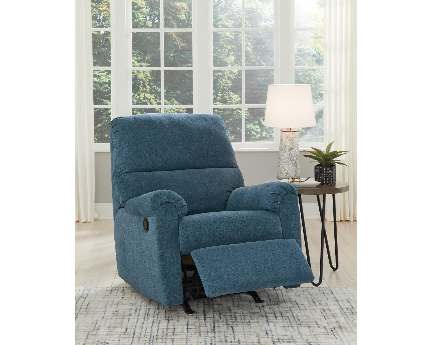 Miravel Recliner