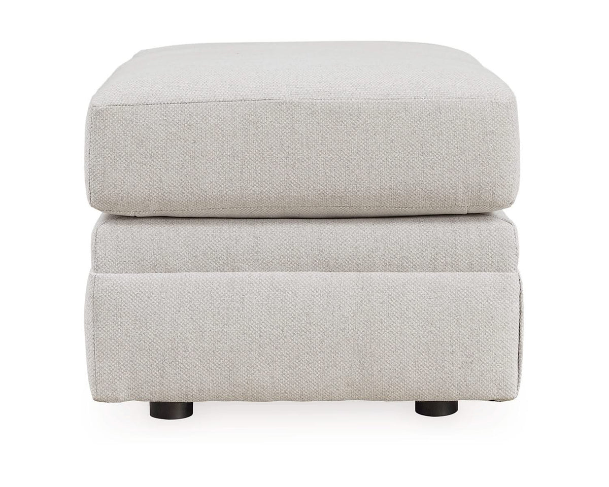 Maitelynn Ottoman
