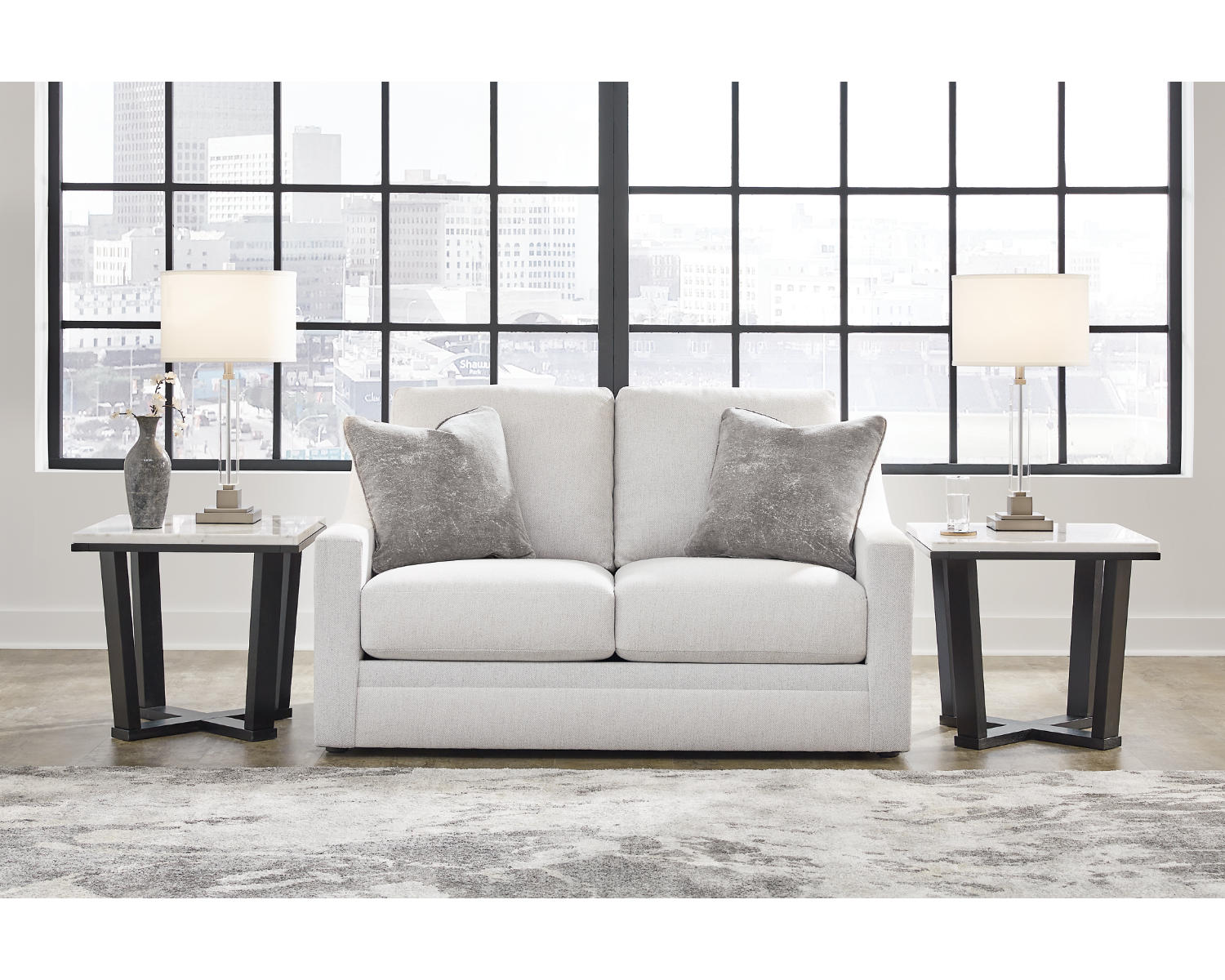 Maitelynn Loveseat