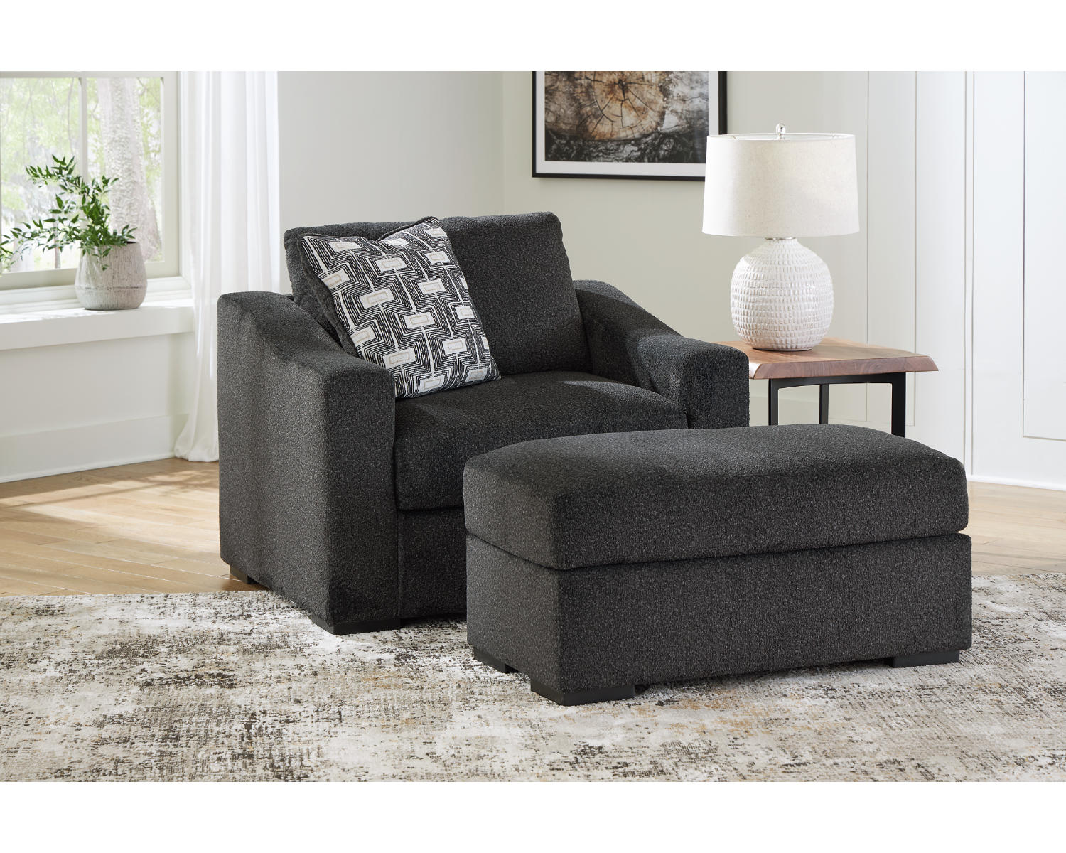 Wryenlynn Oversized Chair and Ottoman
