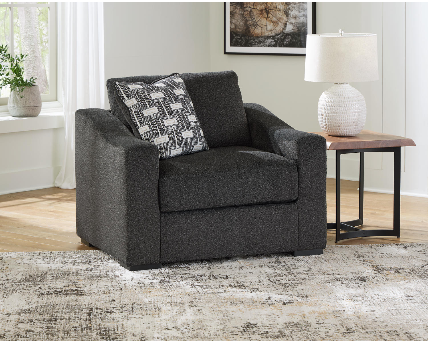 Wryenlynn Oversized Chair and Ottoman