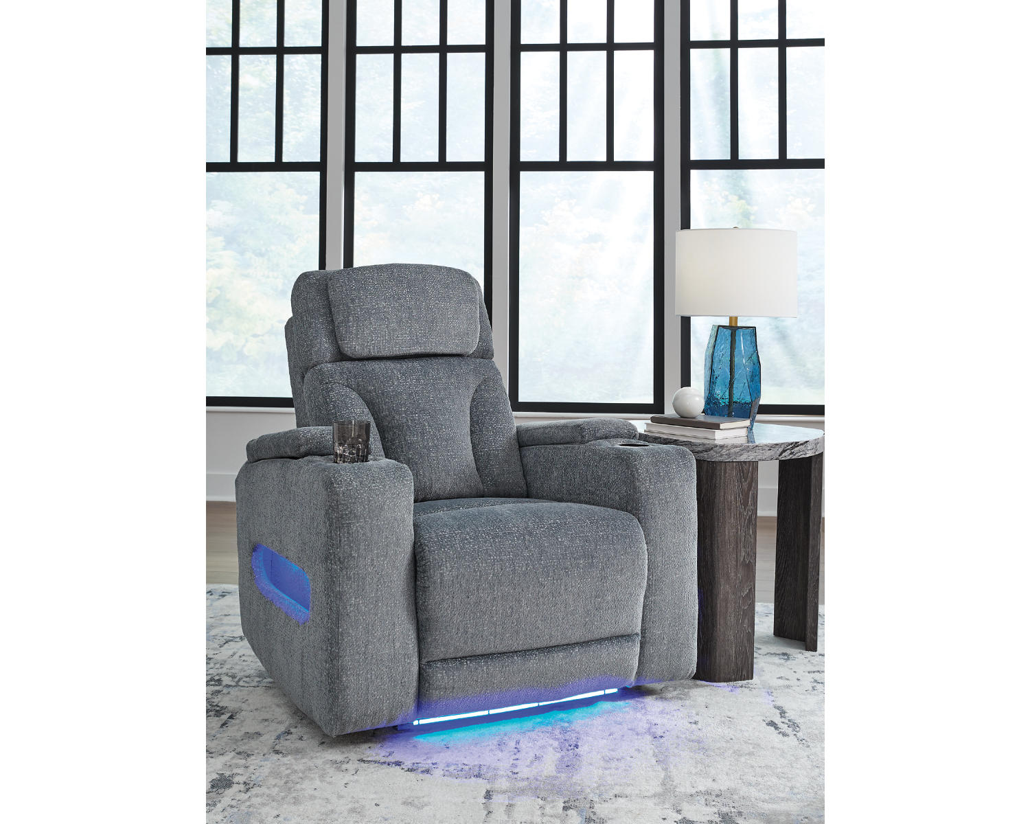 Studio Cave Power Recliner