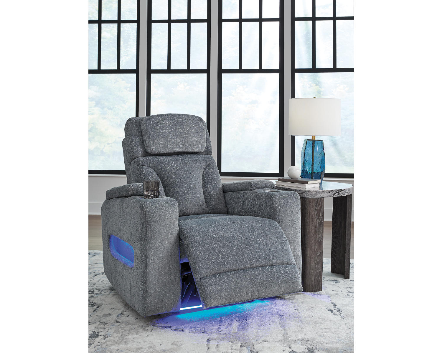 Studio Cave Power Recliner