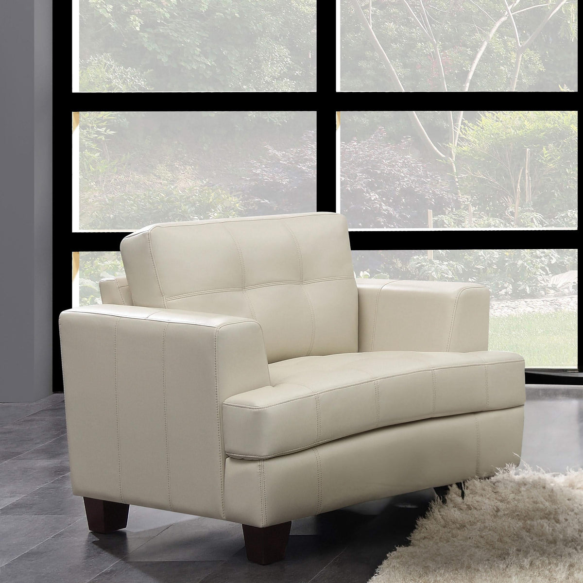 Silla con respaldo acolchado Samuel color crema