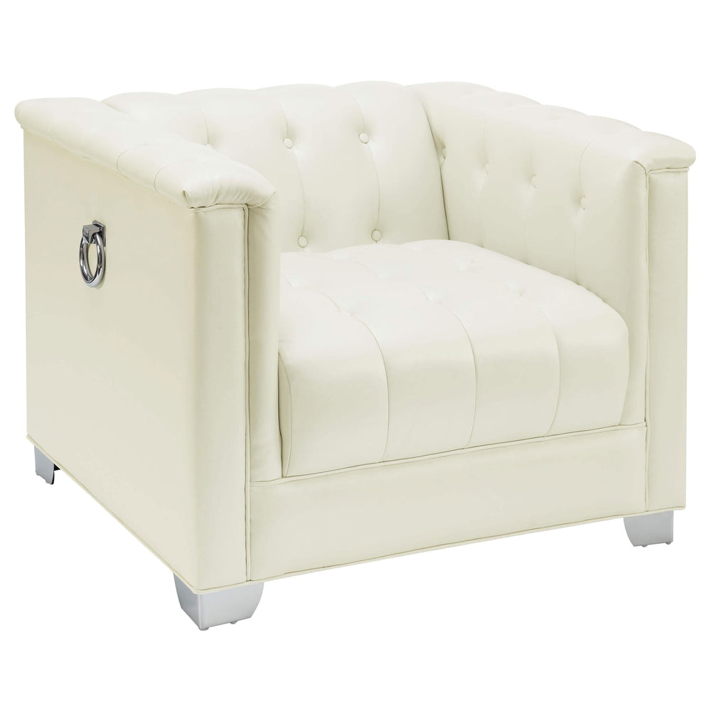 Sillón Chaviano tapizado con brazos de riel, color blanco perla