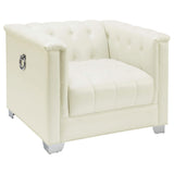 Sillón Chaviano tapizado con brazos de riel, color blanco perla