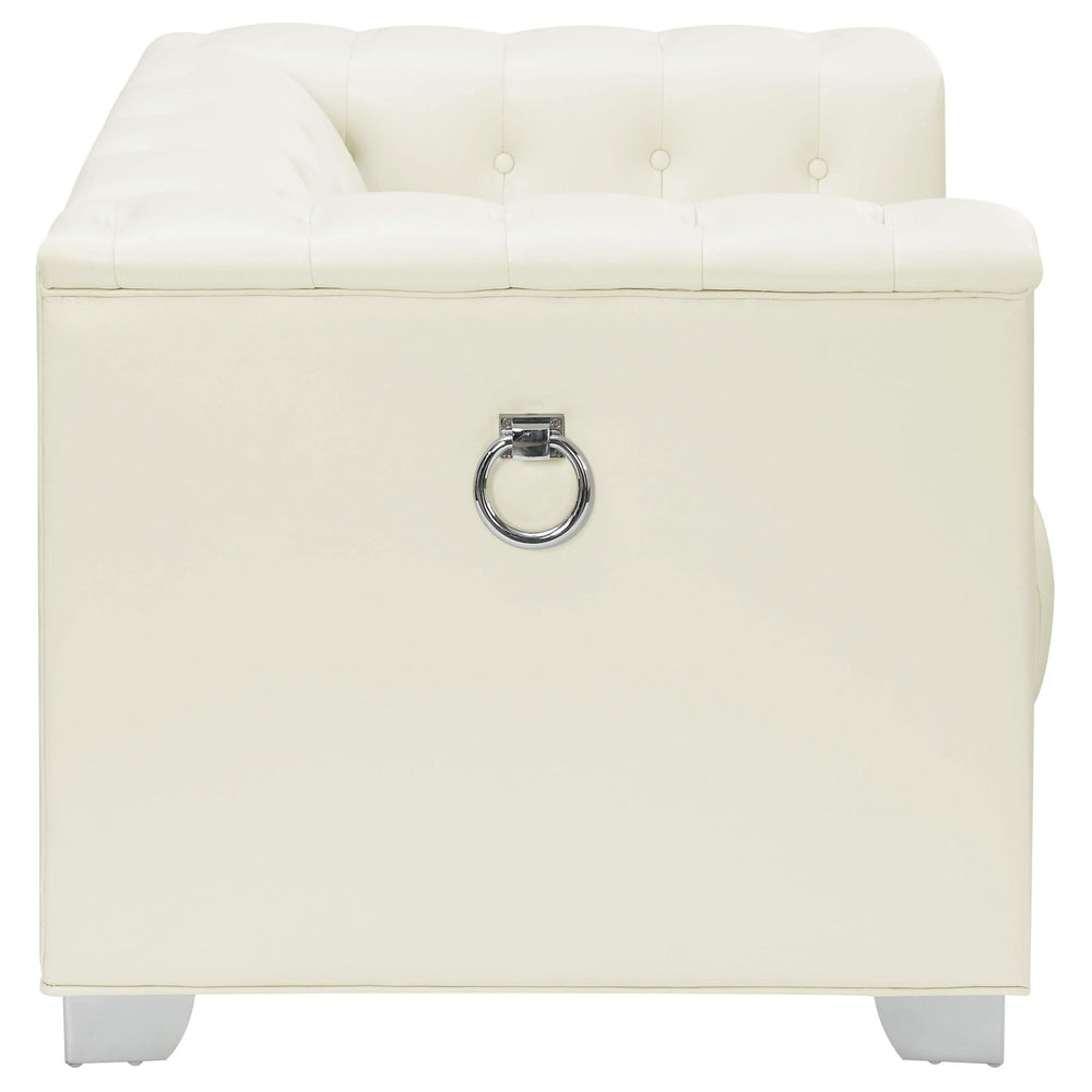 Sillón Chaviano tapizado con brazos de riel, color blanco perla