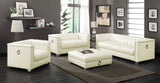 Sillón Chaviano tapizado con brazos de riel, color blanco perla