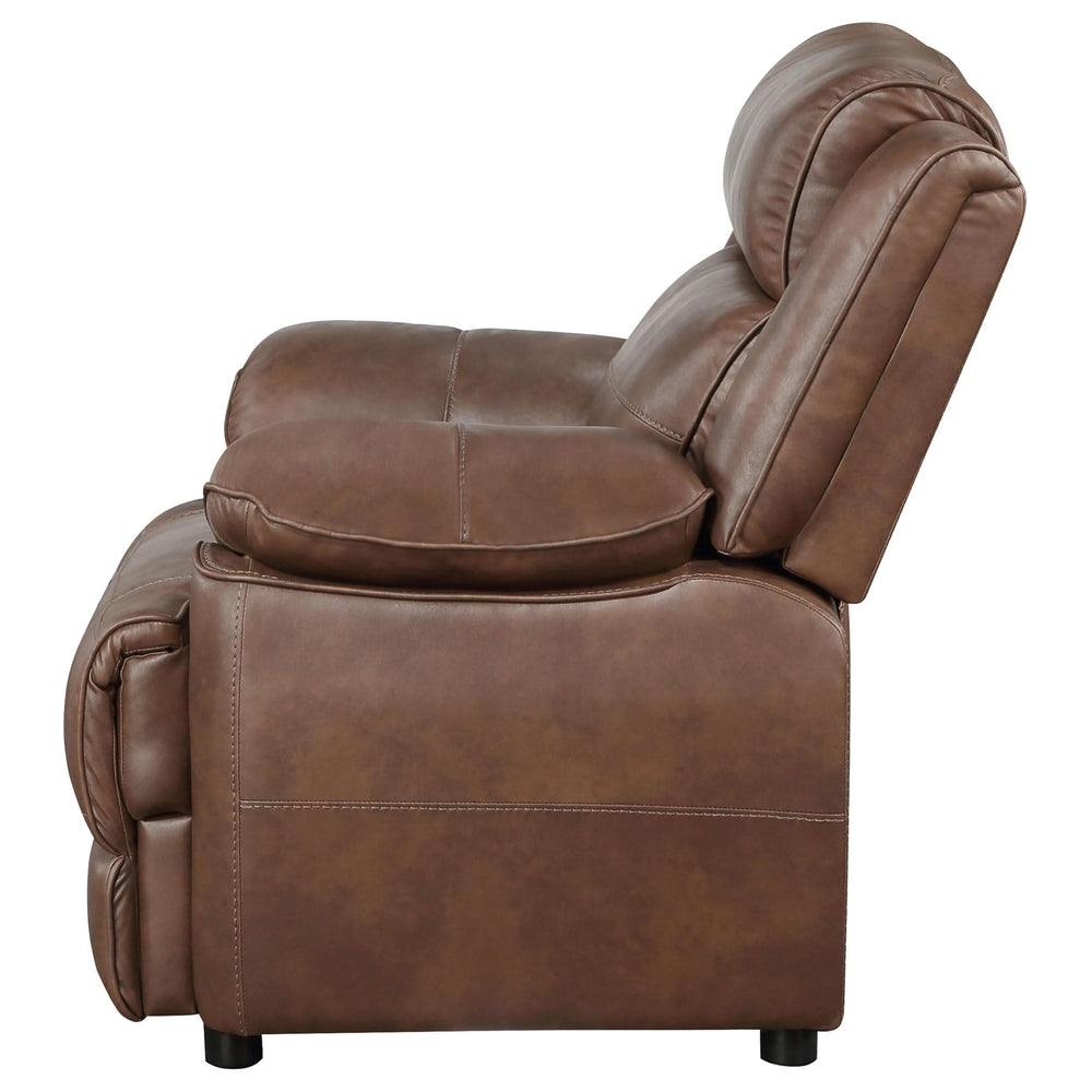 Sillón Ellington tapizado con brazos acolchados, color marrón oscuro