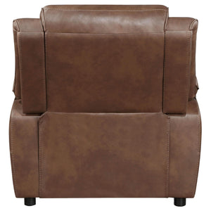 Sillón Ellington tapizado con brazos acolchados, color marrón oscuro