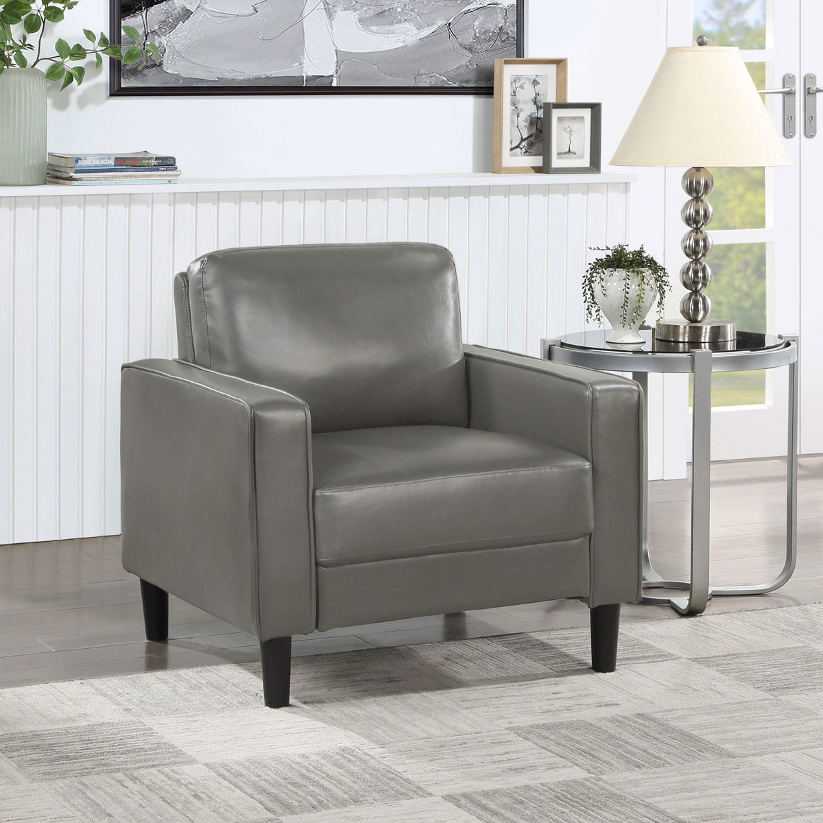 Sillón tapizado Ruth con brazos, color gris