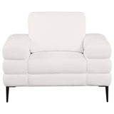 Sillón Jessel tapizado en chenilla con brazos tipo riel, color marfil