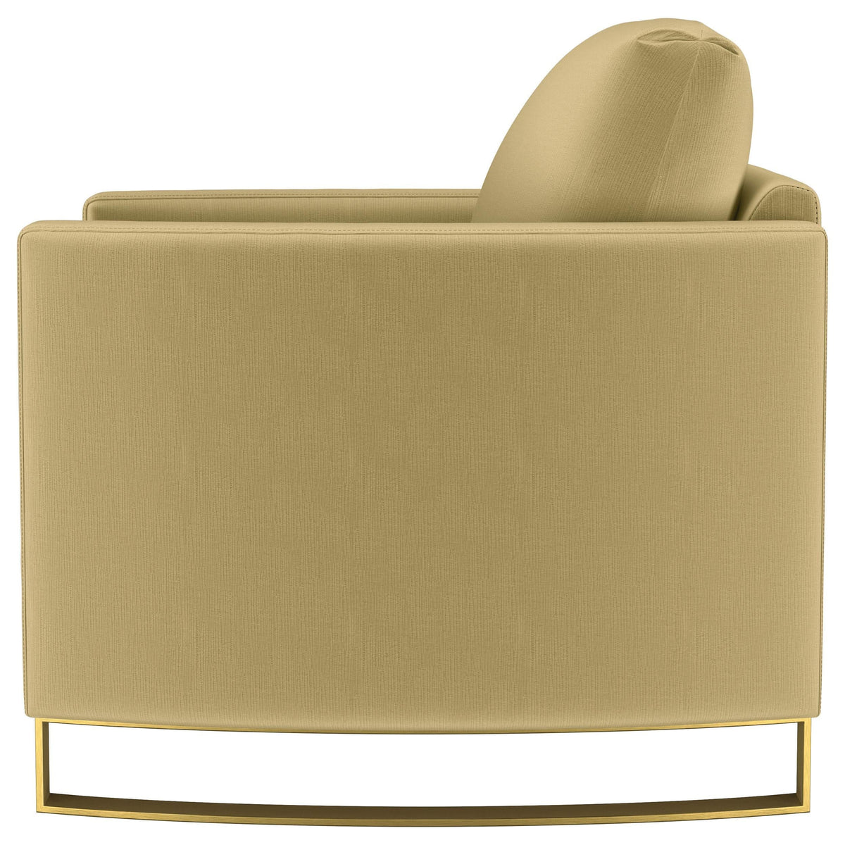 Sillón Corliss tapizado con brazos curvos en color camello