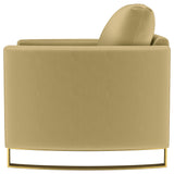 Sillón Corliss tapizado con brazos curvos en color camello
