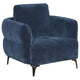 Sillón moderno tapizado en chenilla con brazos en azul