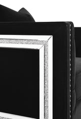 Sofá tapizado con brazos tipo esmoquin capitoné Delilah, color negro