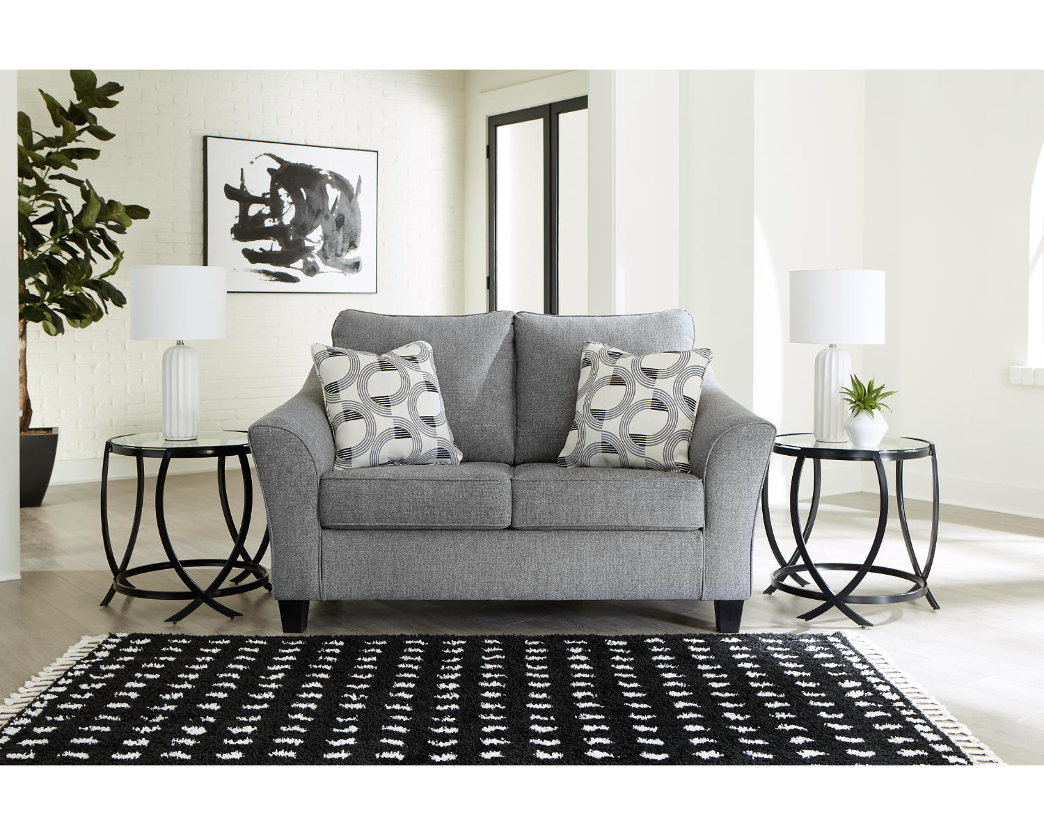Mathonia Loveseat