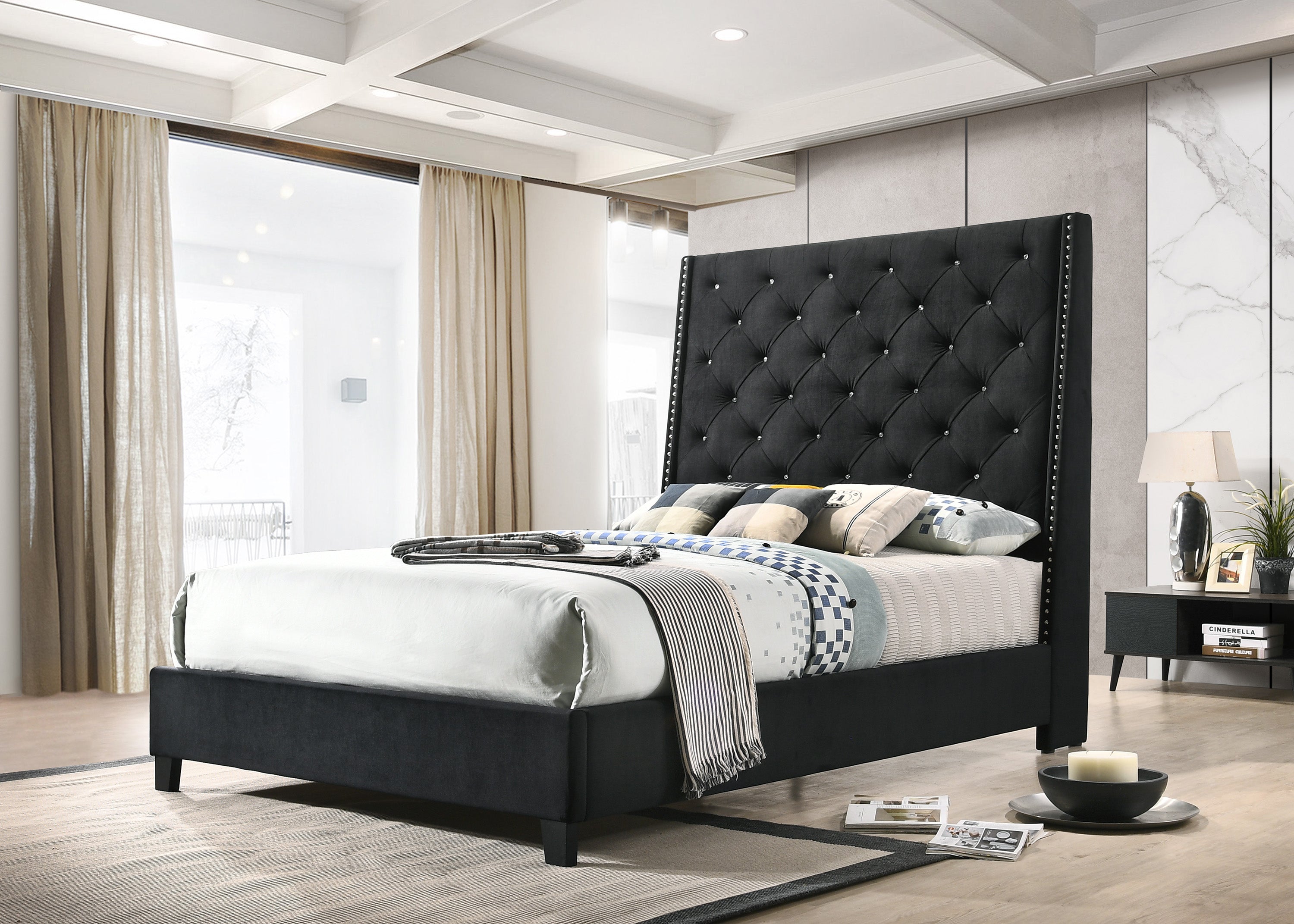 CHANTILLY K FB  RAIL &WING- BLACK