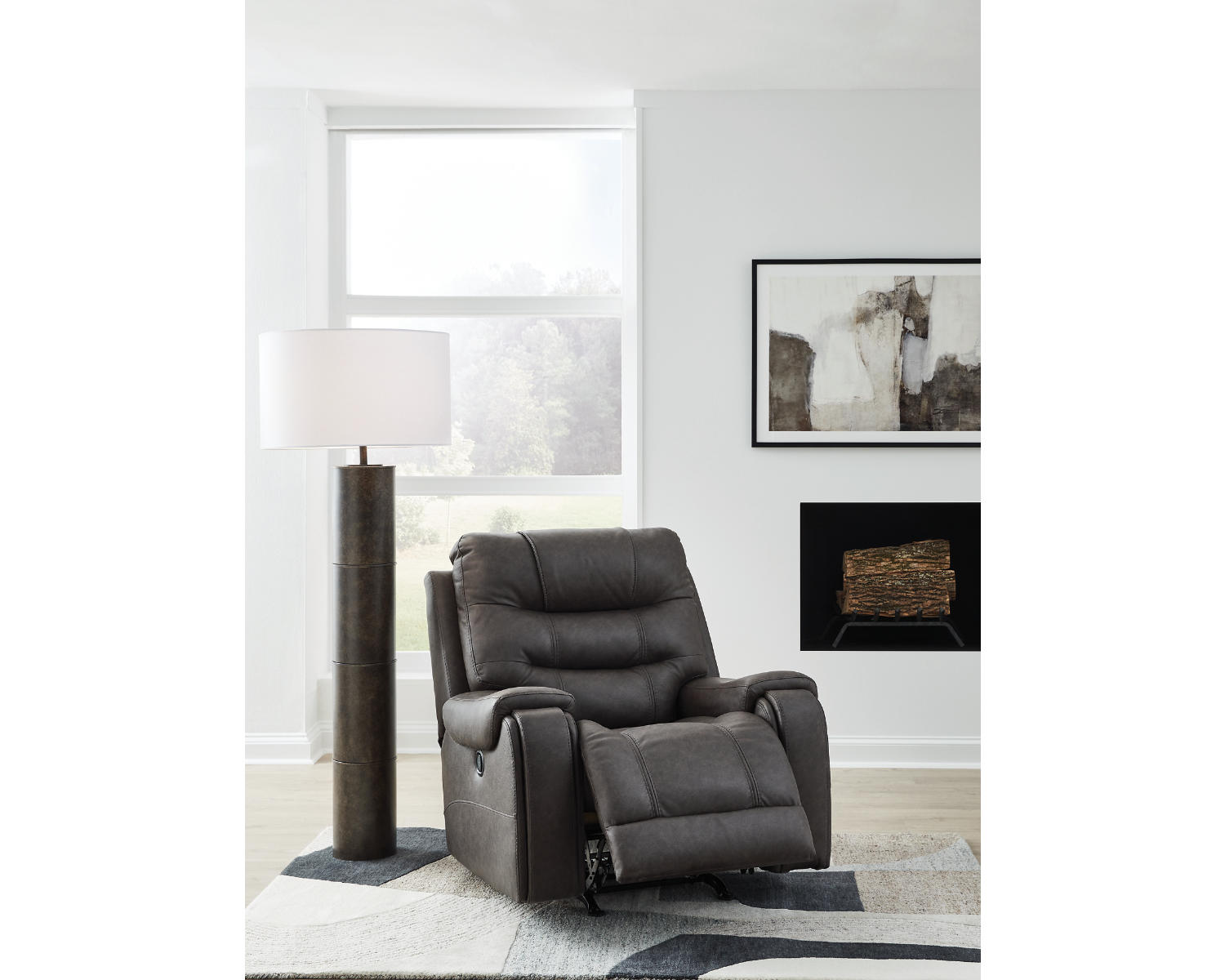 Femley Recliner