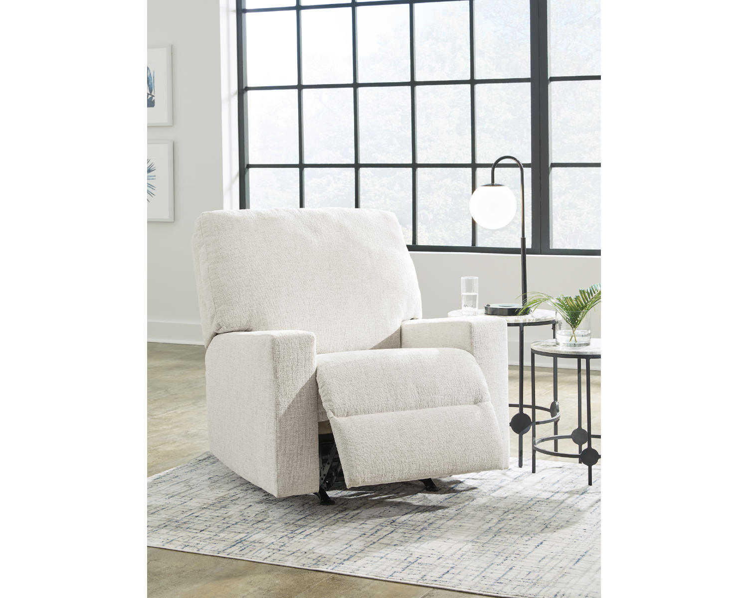 Rannis Recliner