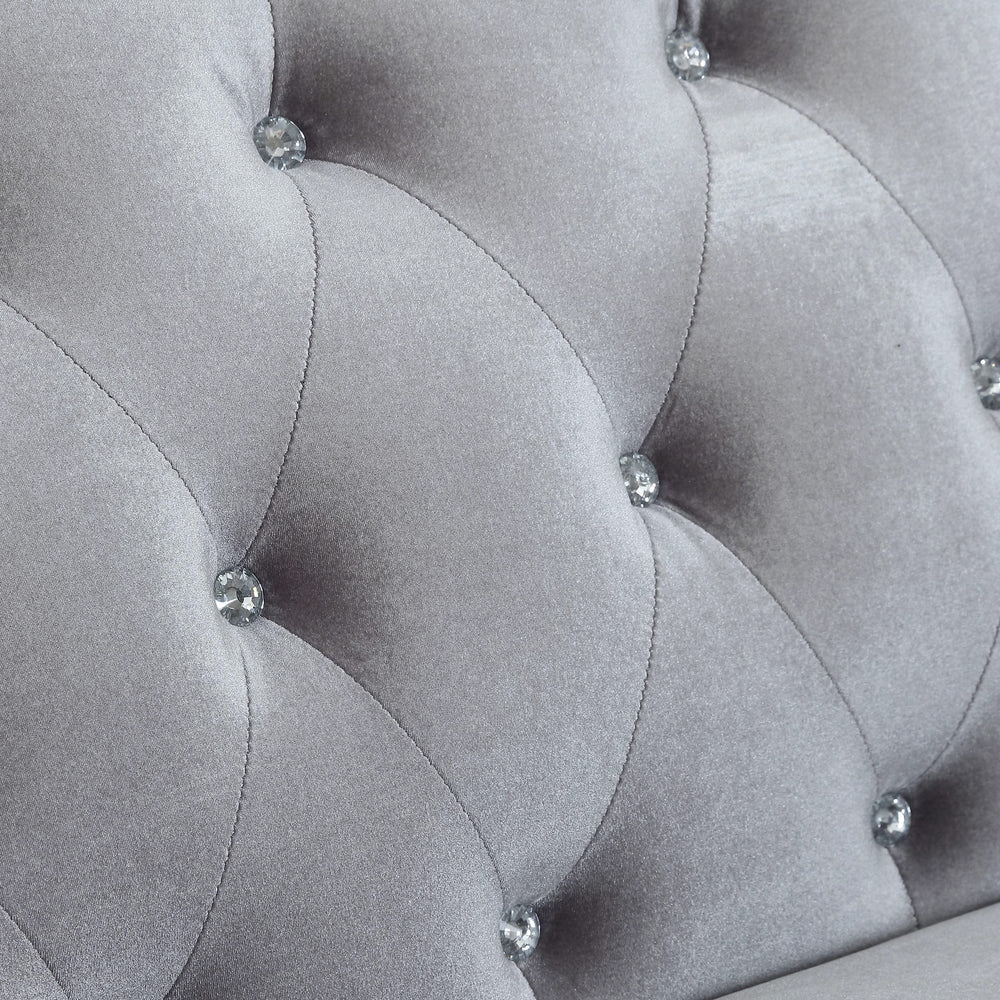 Silla decorativa capitoné con brazos enrollados y tapizada Frostine, color plateado