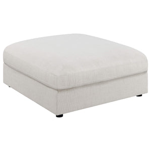 Otomana cuadrada tapizada Serene Beige