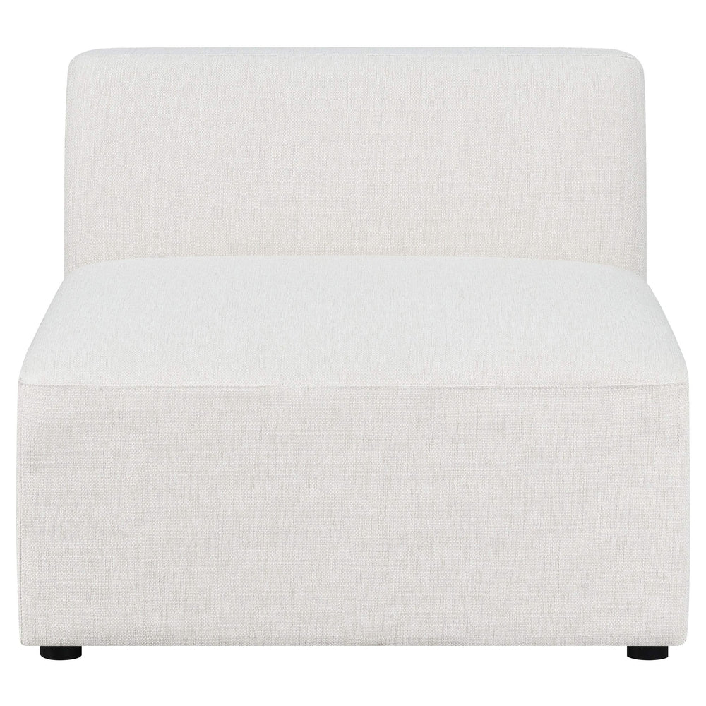 Silla Freddie tapizada con respaldo ajustado y sin brazos, color perla