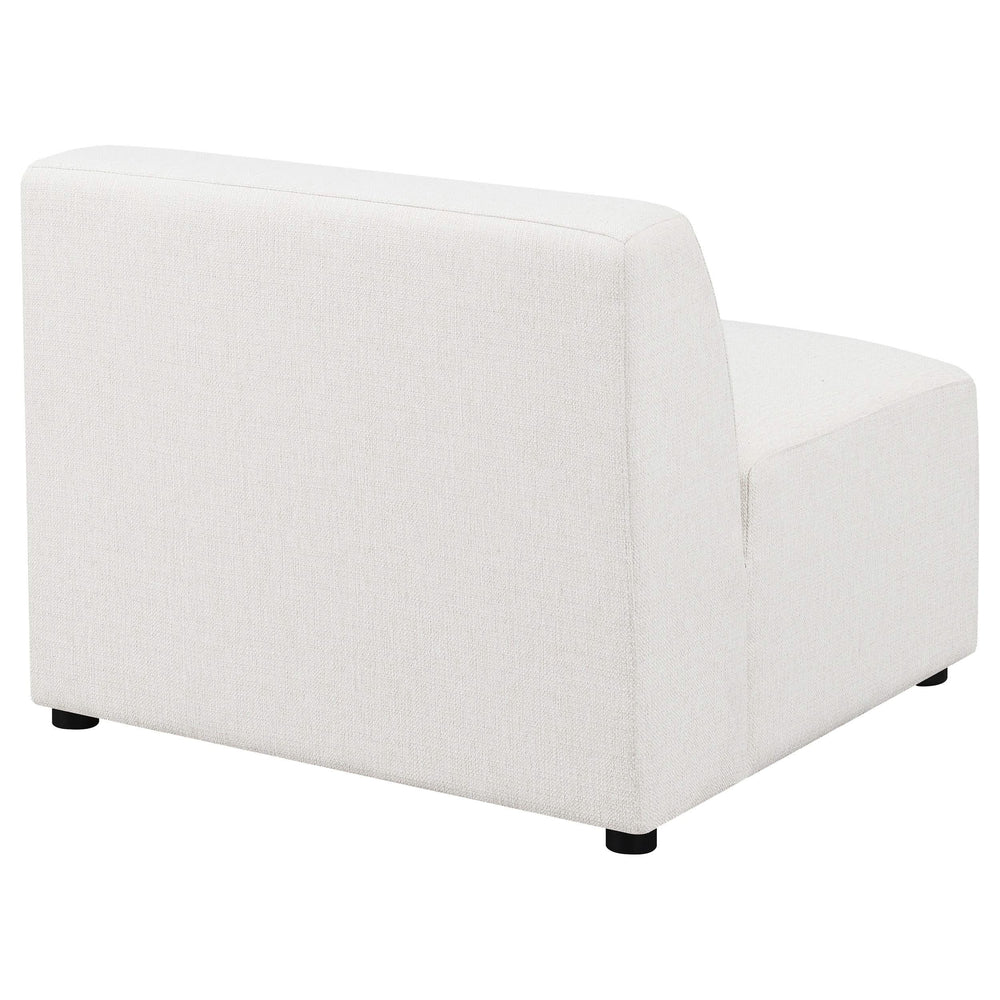 Silla Freddie tapizada con respaldo ajustado y sin brazos, color perla