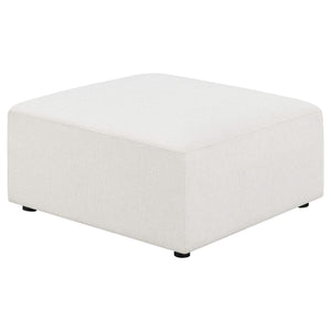 Otomana tapizada Freddie Square color perla