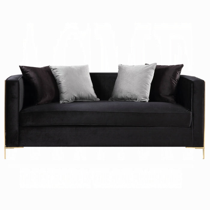 Fergal Loveseat W/4 Pillows