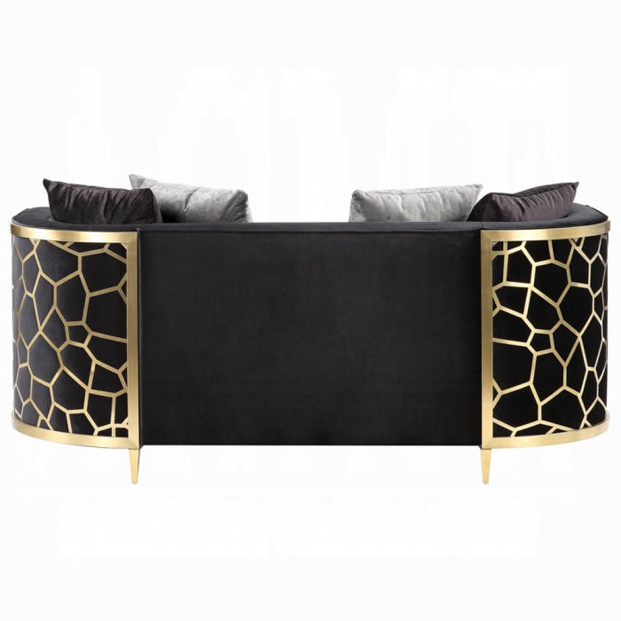Fergal Loveseat W/4 Pillows