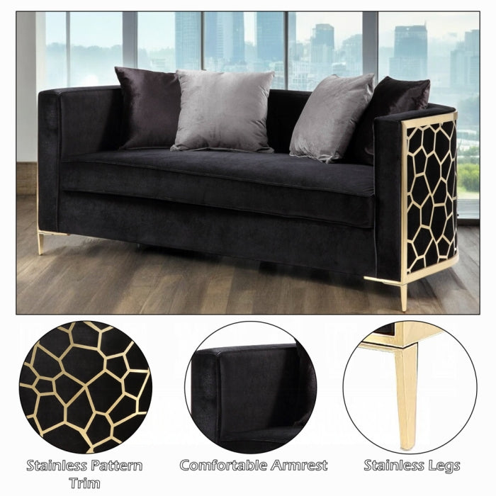 Fergal Loveseat W/4 Pillows