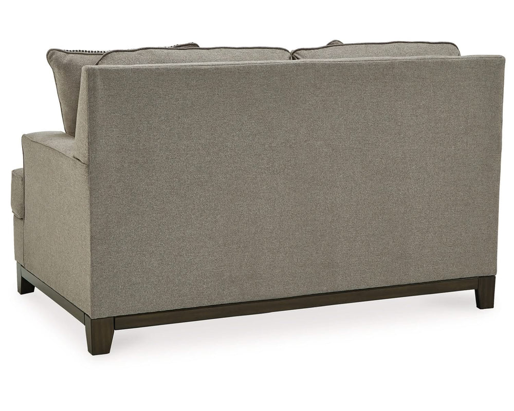 Sofá, loveseat, silla y otomana Kaywood