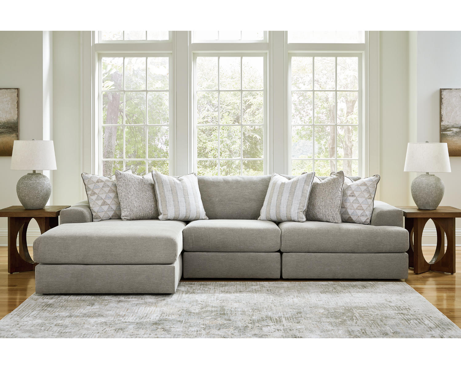 Avaliyah 3-Piece Sectional with Chaise