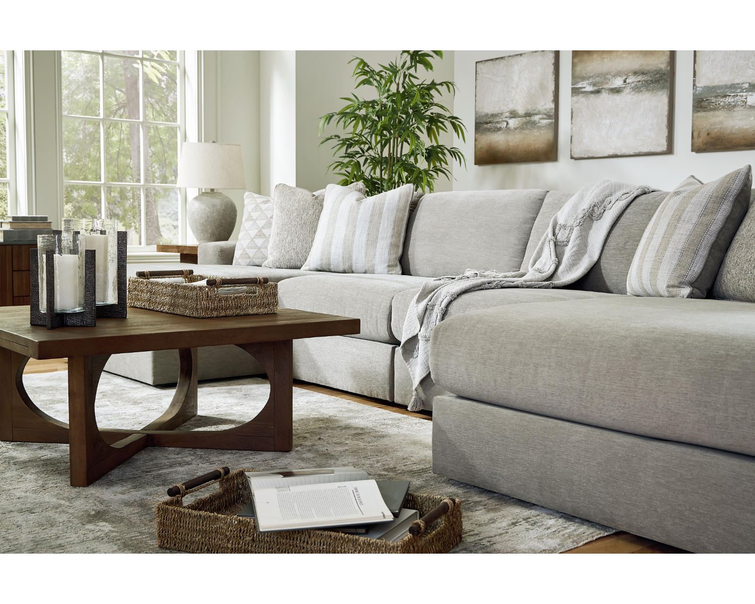 Avaliyah 4-Piece Double Chaise Sectional