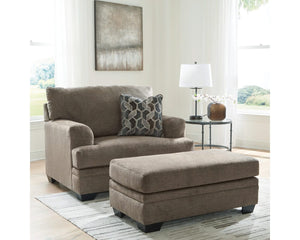Sofá chaise longue Stonemeade, sillón extragrande y otomana