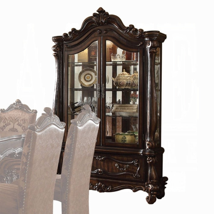 Versailles Curio