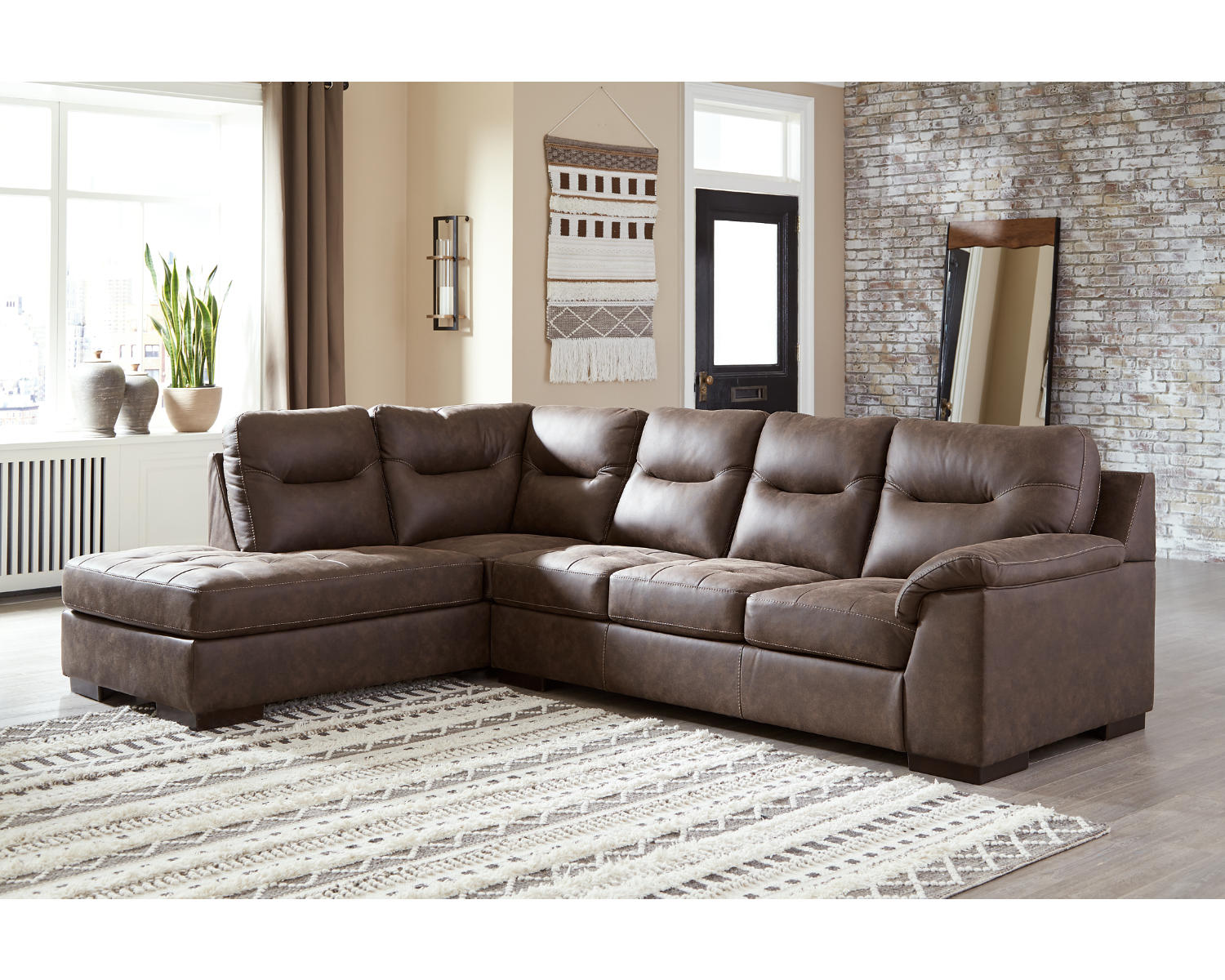 Maderla 2-Piece Sectional with Chaise