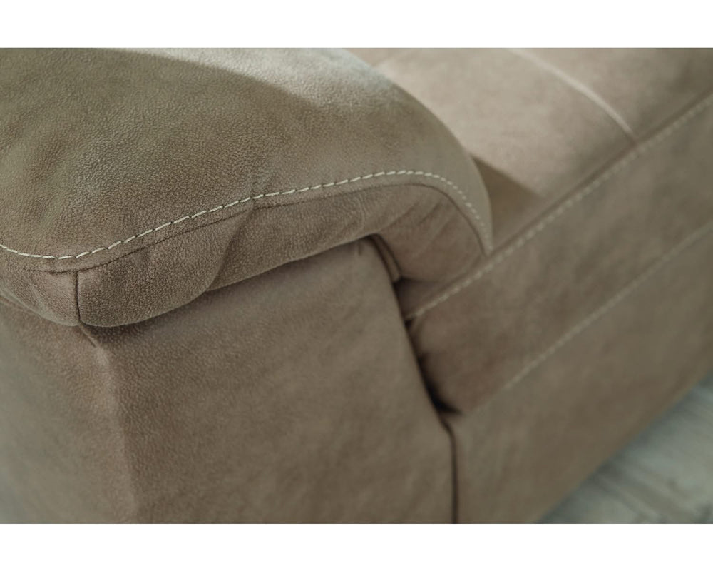 Seccional de 2 piezas con chaise longue Maderla