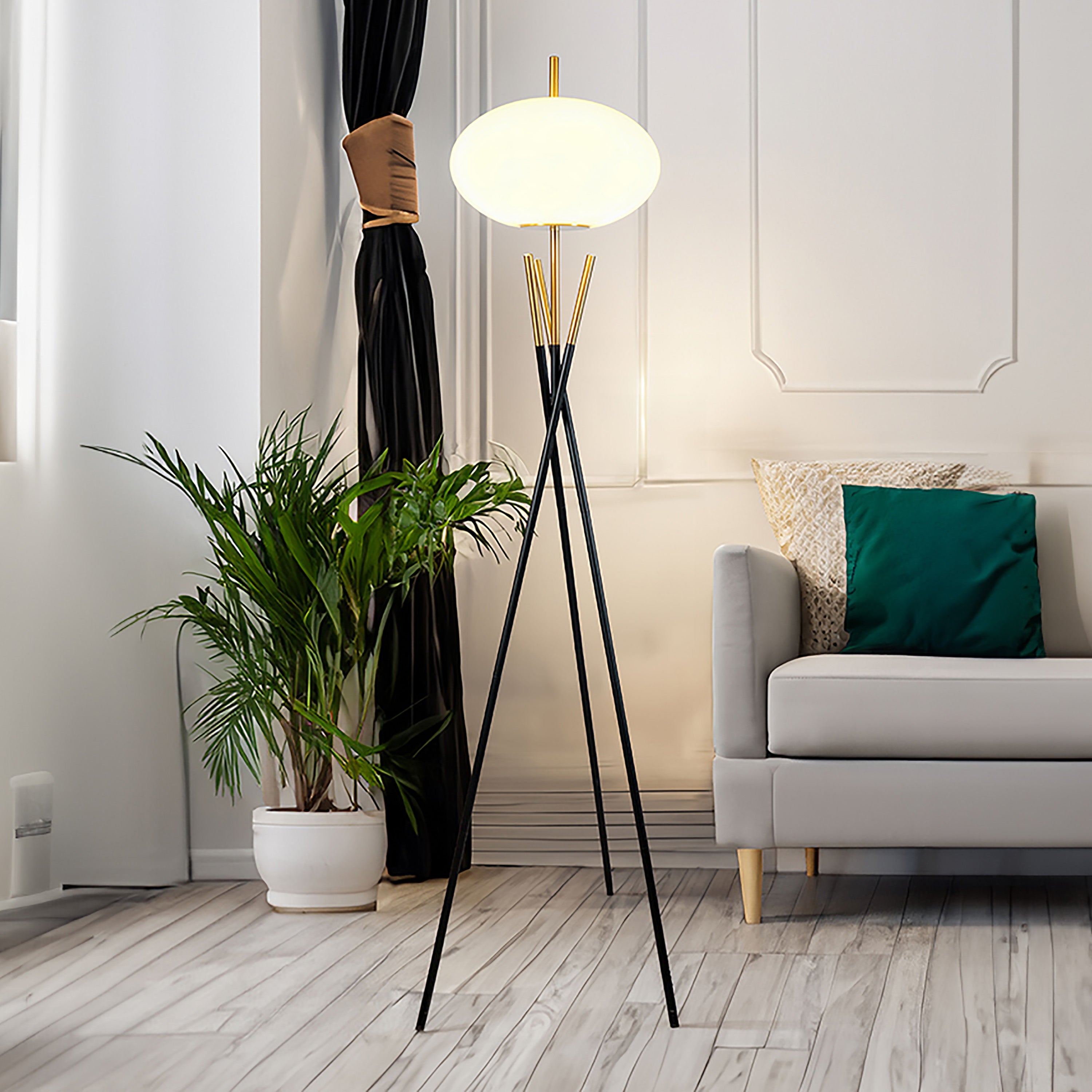 FLOOR LAMP