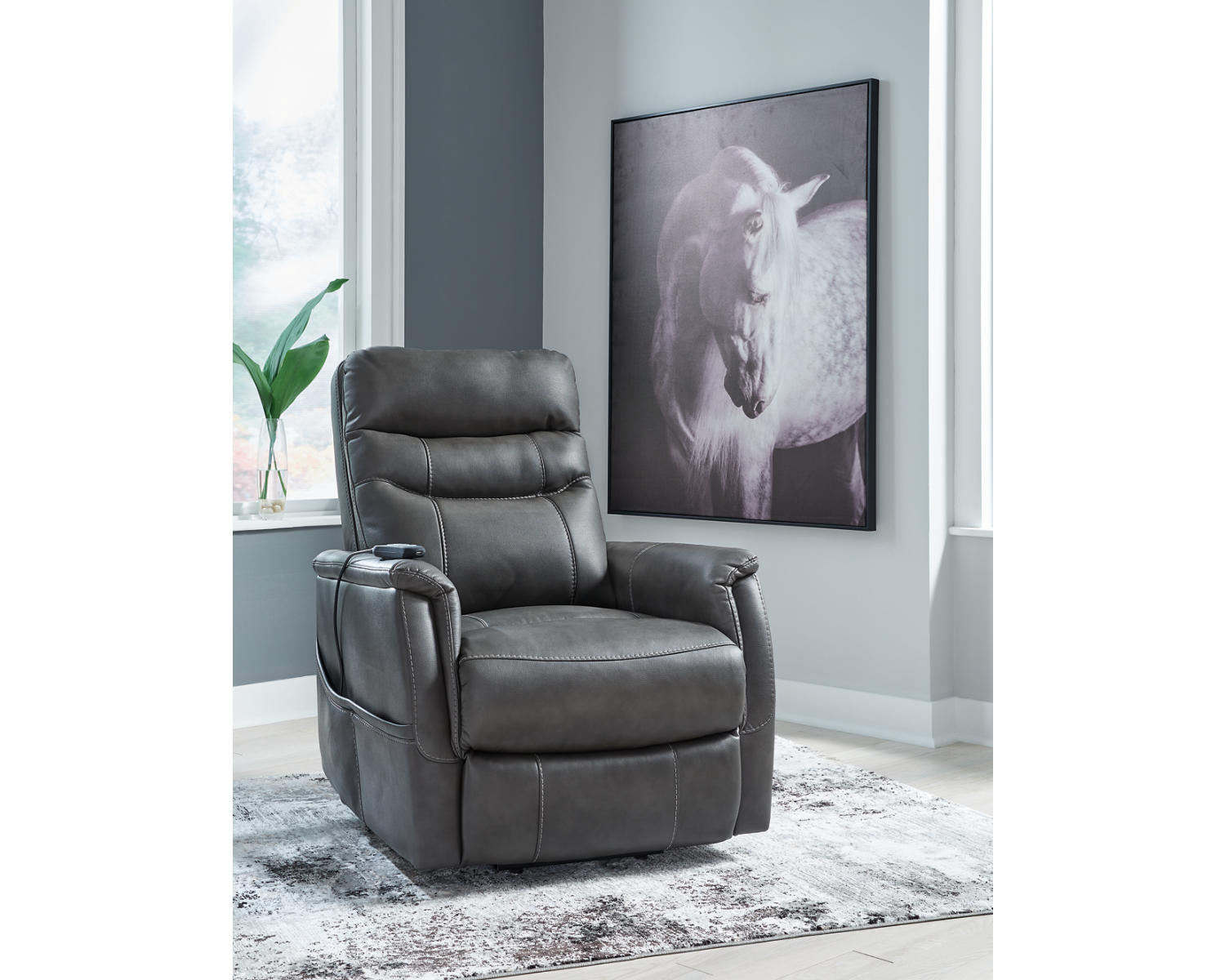 Strawbill Power Lift Recliner