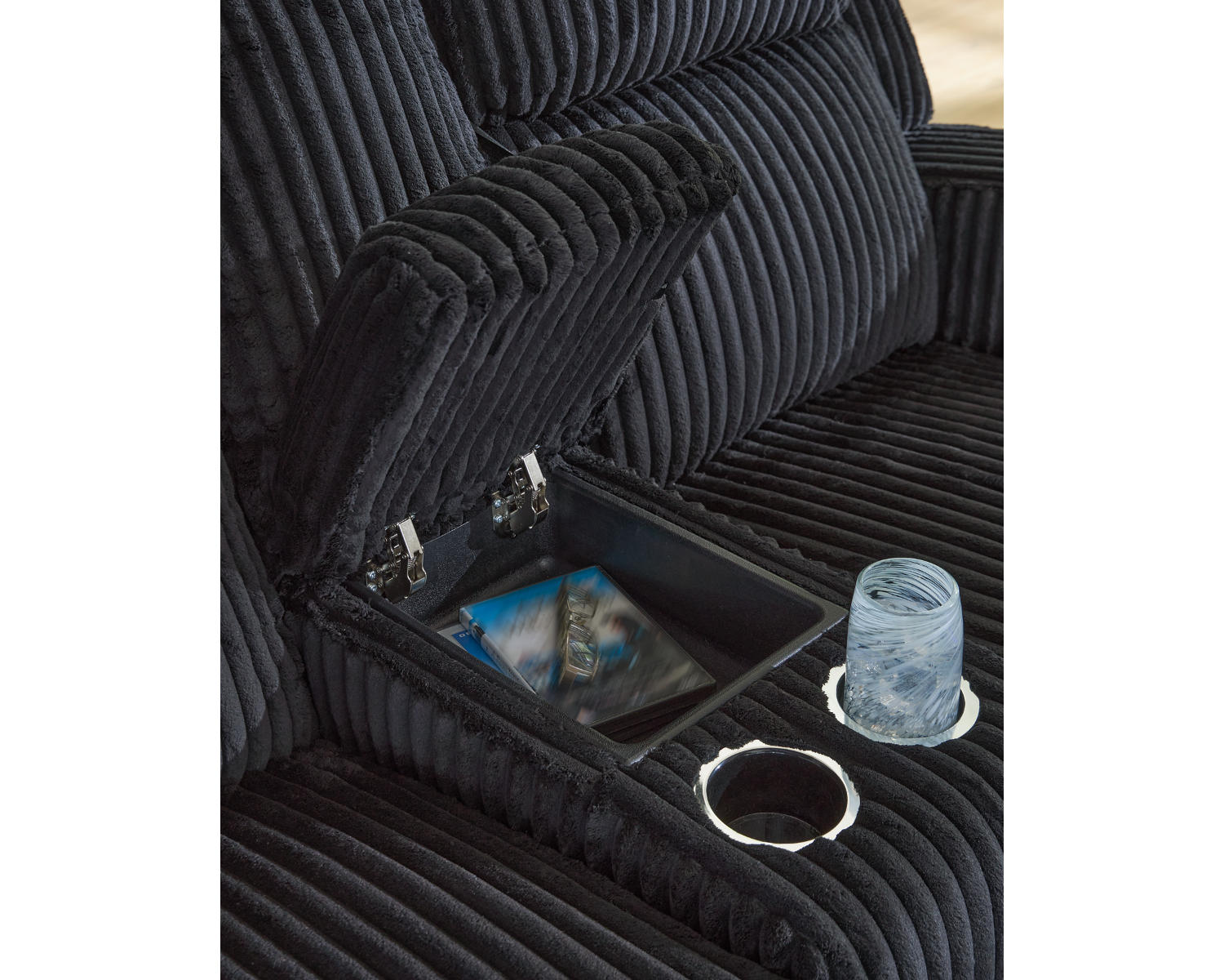 Forest Lake Power Reclining Loveseat with Console