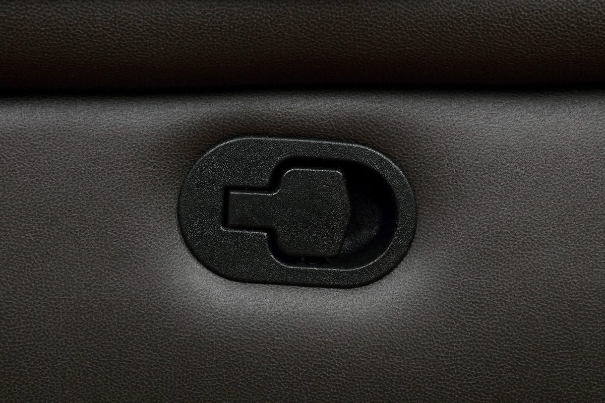 Sillón reclinable con respaldo capitoné tapizado bretón