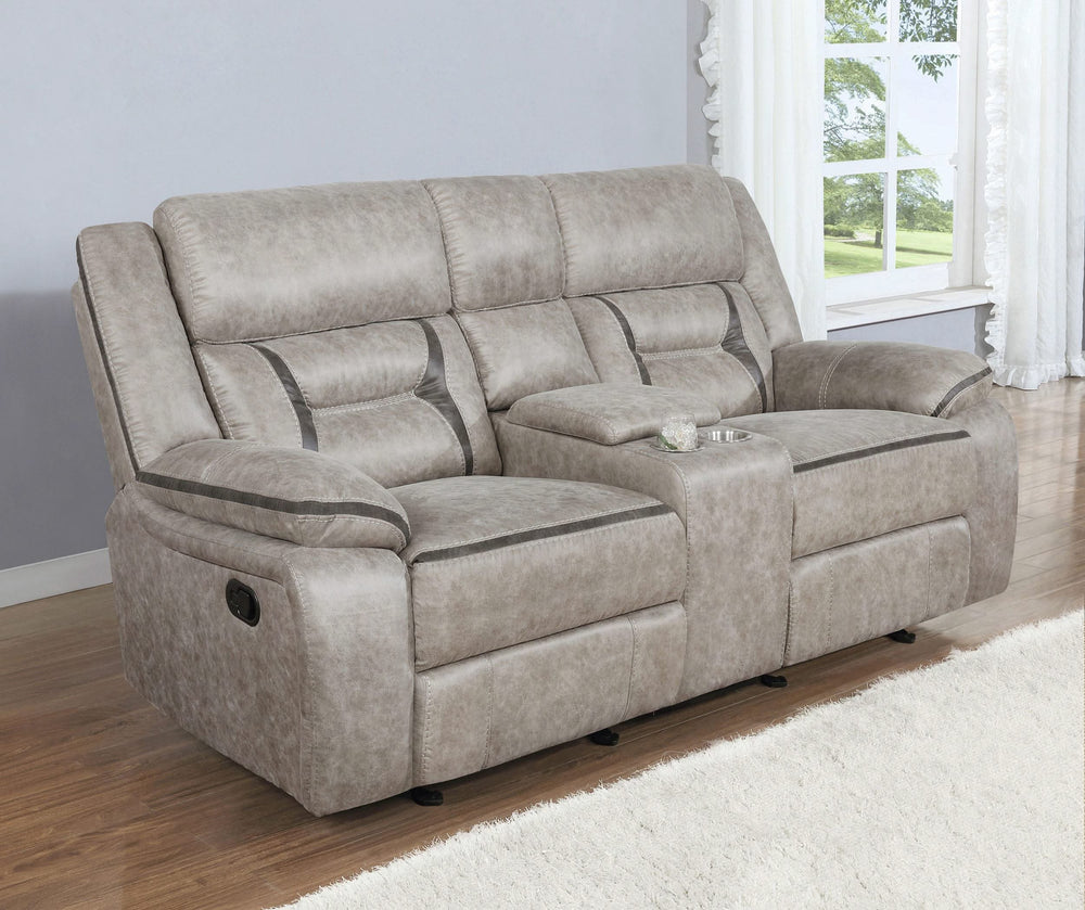 Loveseat reclinable con movimiento tapizado Greer en color topo