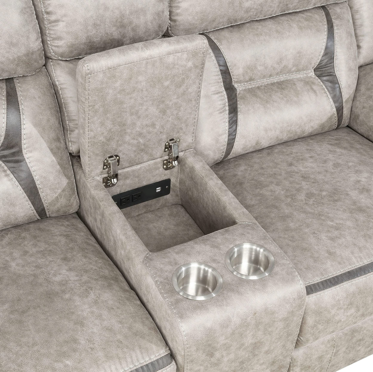 Loveseat reclinable con movimiento tapizado Greer en color topo