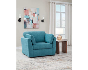 Keerwick Loveseat and 2 Oversized Chairs