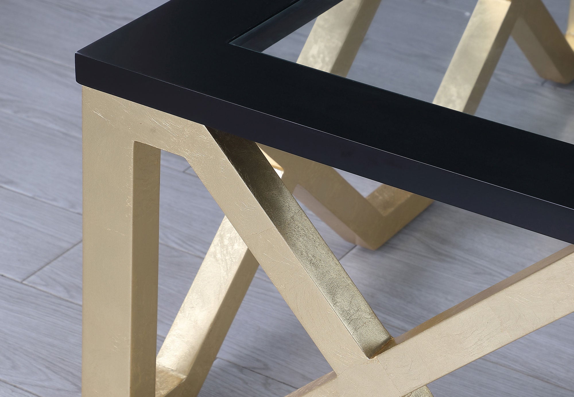 Deco End Table