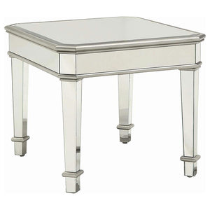 Mesa auxiliar con espejo cuadrado Eisley, color plata