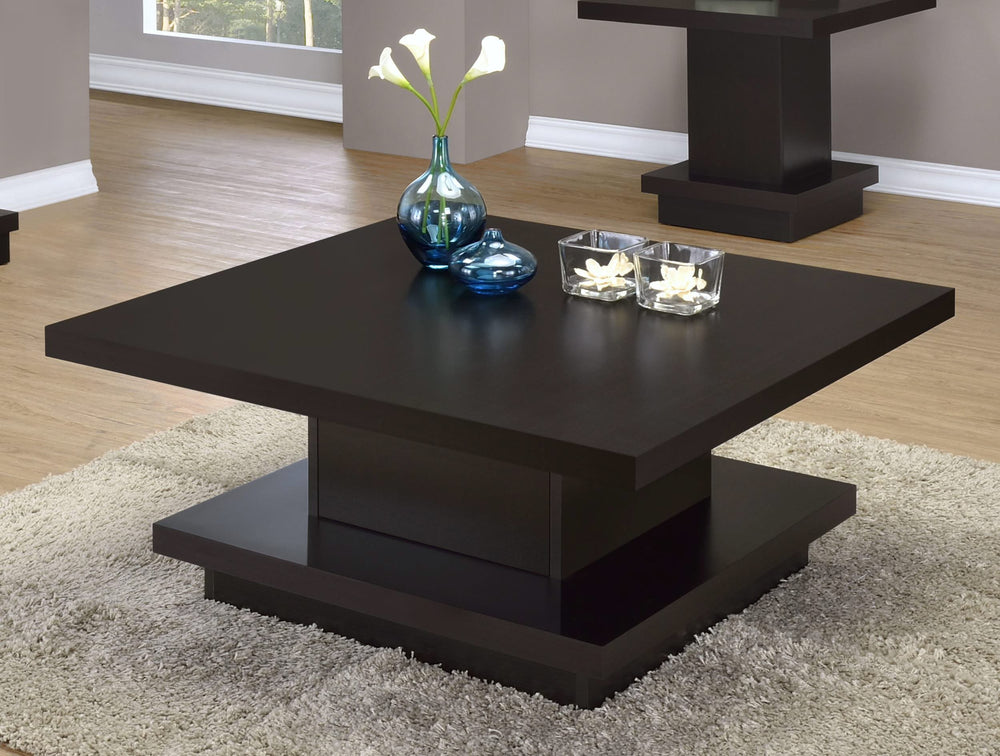 Mesa de centro cuadrada Reston de madera de ingeniería con ruedas, color capuchino